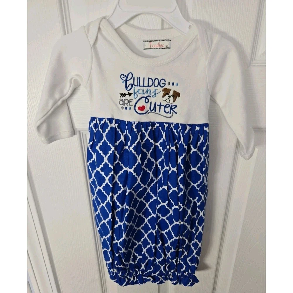 NWOT Toodles Boutique Blue and White Soft Newborn Layette‎ Gown NB